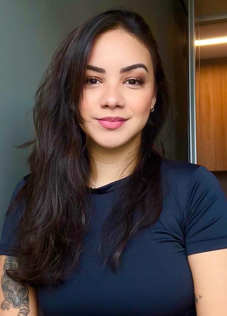 FERNANDA DE ALMEIDA QUEIROZ